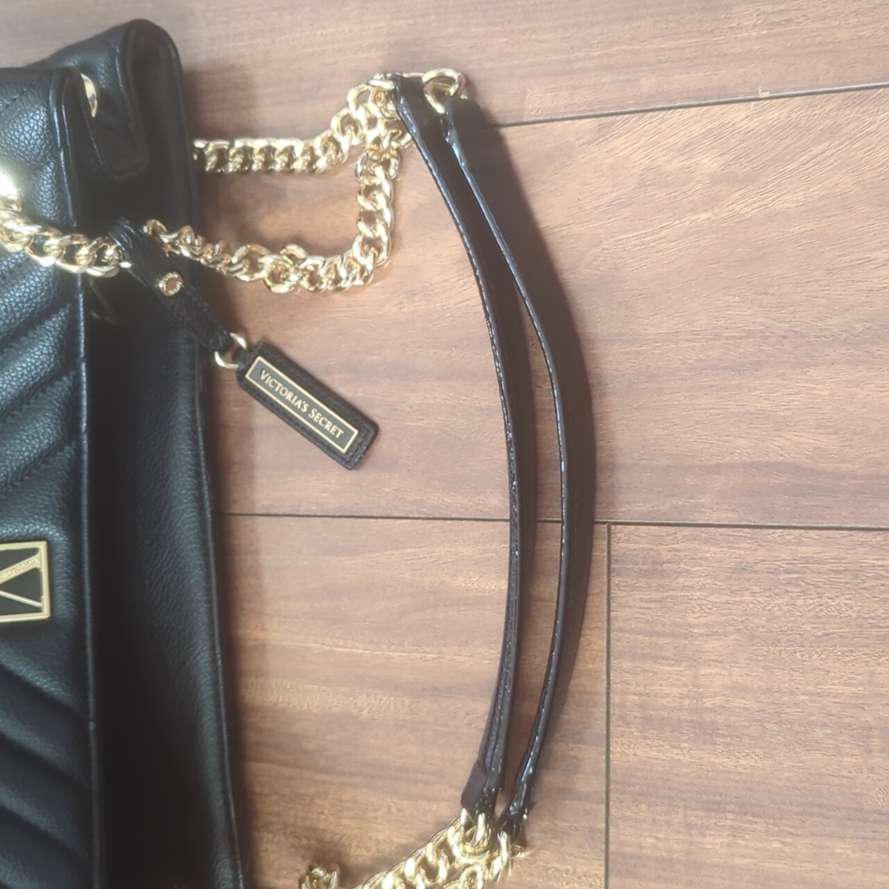 Victoria's Secret Pocketbook - Picture 10 of 13